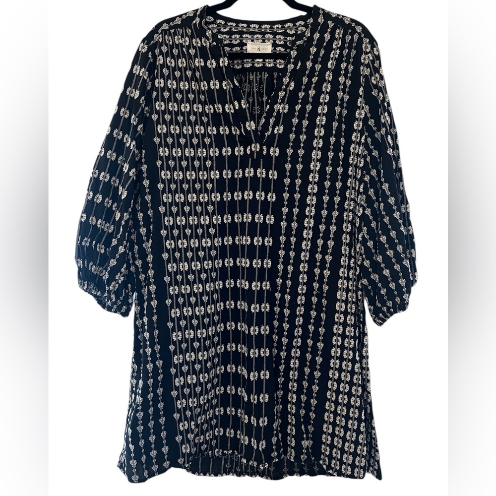 Lou and Grey long sleeve cotton embroidered v neck tunic dress